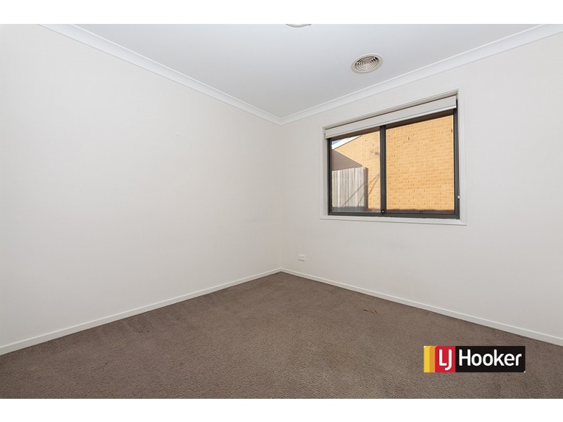 16 Stang Place, Macgregor ACT 2615