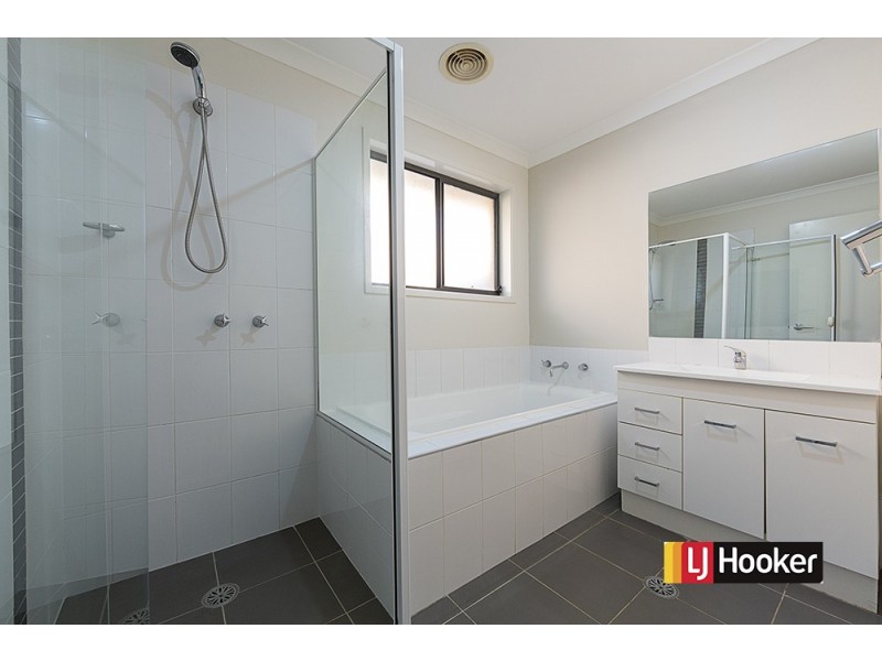 16 Stang Place, Macgregor ACT 2615