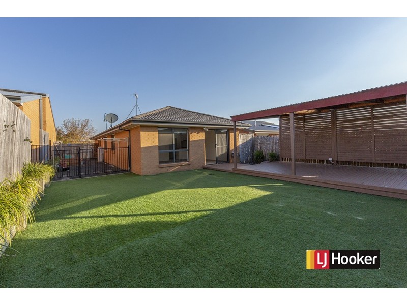 16 Stang Place, Macgregor ACT 2615