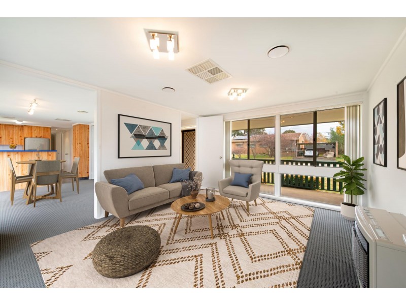 2 Edye Place, Macgregor ACT 2615