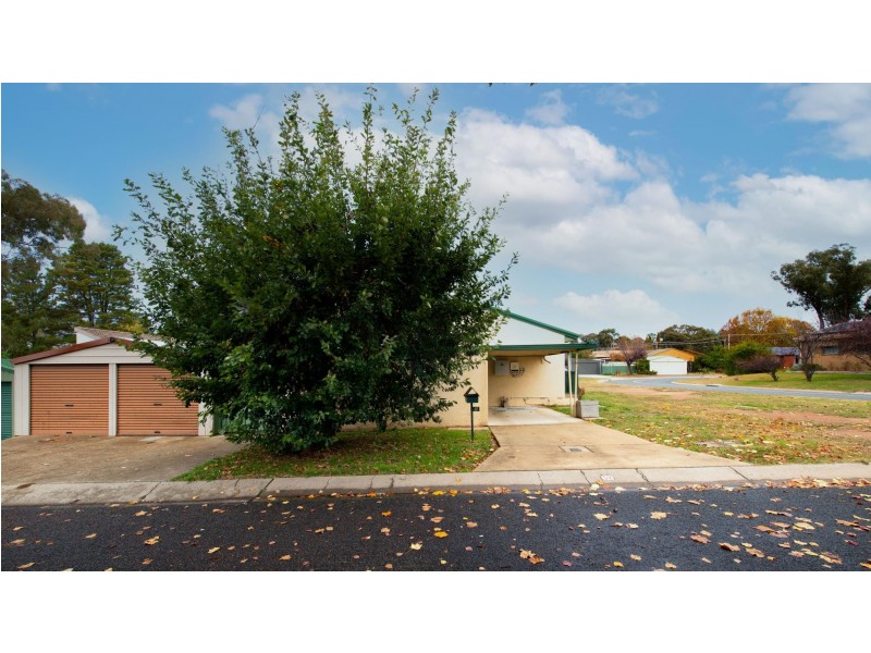 2 Edye Place, Macgregor ACT 2615