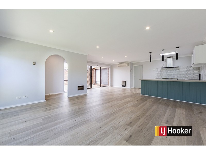 7 Macfarlan Place, Latham ACT 2615