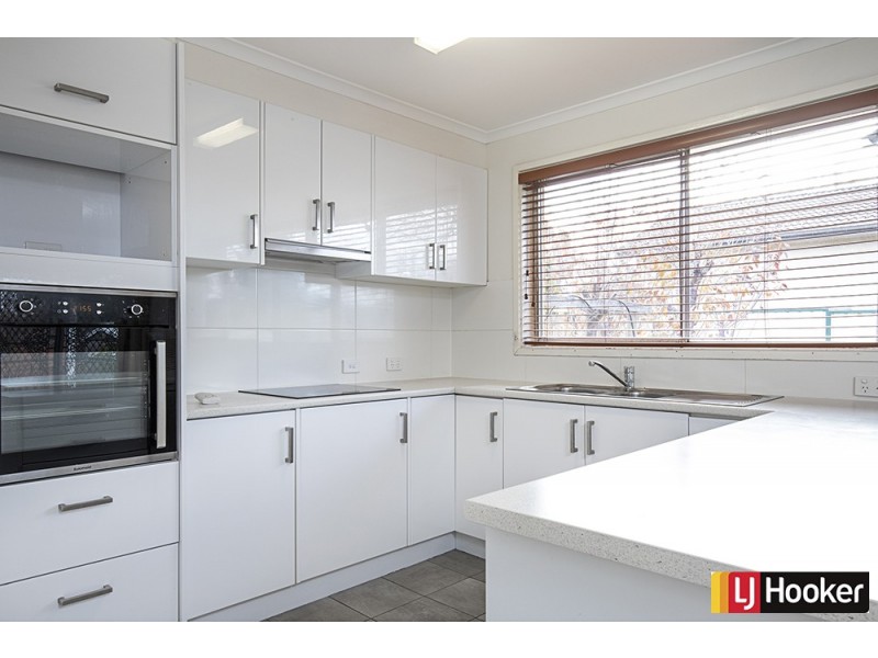 20 Armstrong Crescent, Holt ACT 2615