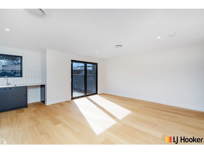 9B/Yeomans Street, Holt ACT 2615