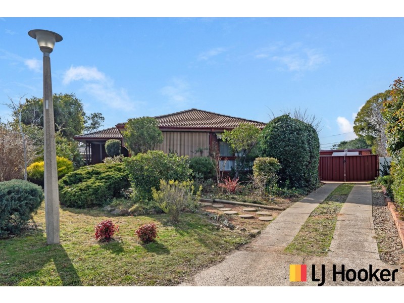 6 Sands Place, Holt ACT 2615