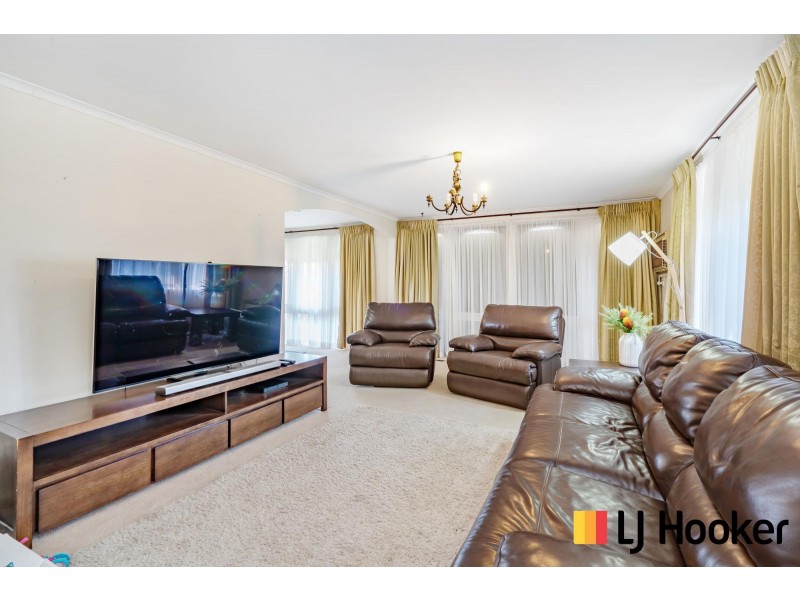 6 Sands Place, Holt ACT 2615