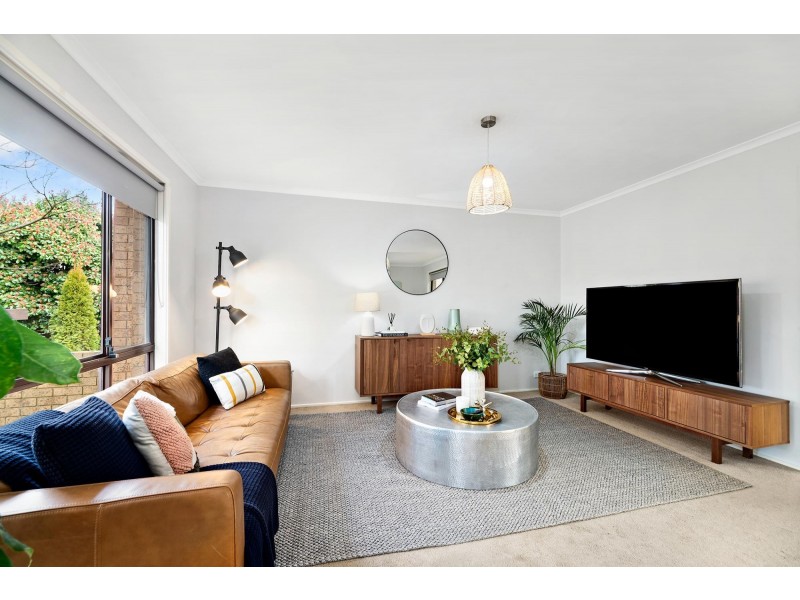 15 Summerville Crescent, Florey ACT 2615