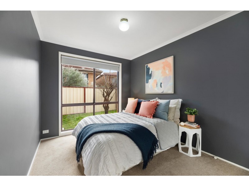15 Summerville Crescent, Florey ACT 2615