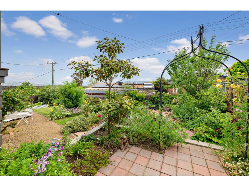 43 Maxworthy Street, Kambah ACT 2902