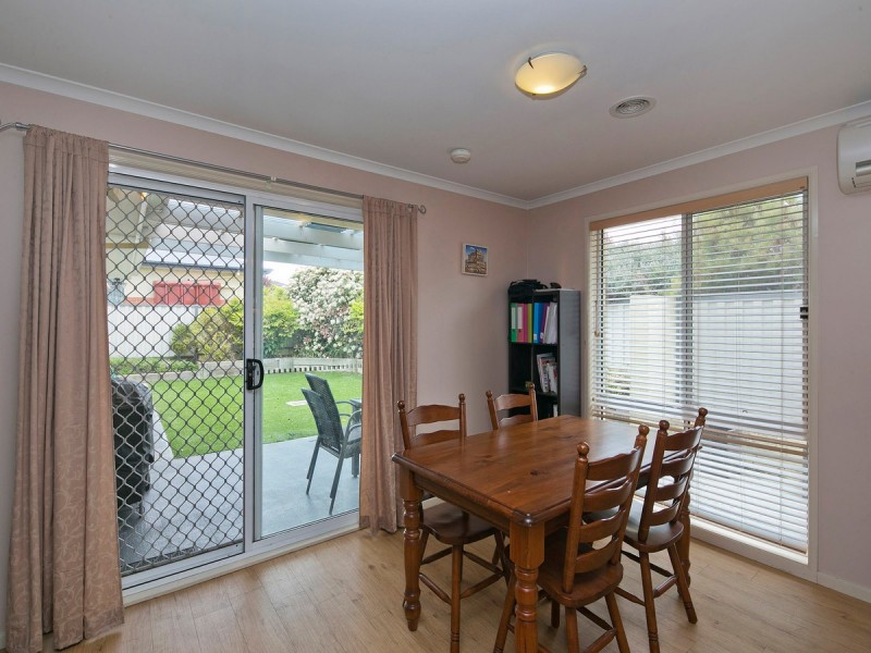 2 Hanrahan Crescent, Dunlop ACT 2615