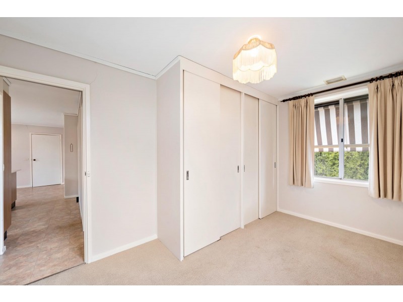 77 Lindrum Crescent, Holt ACT 2615