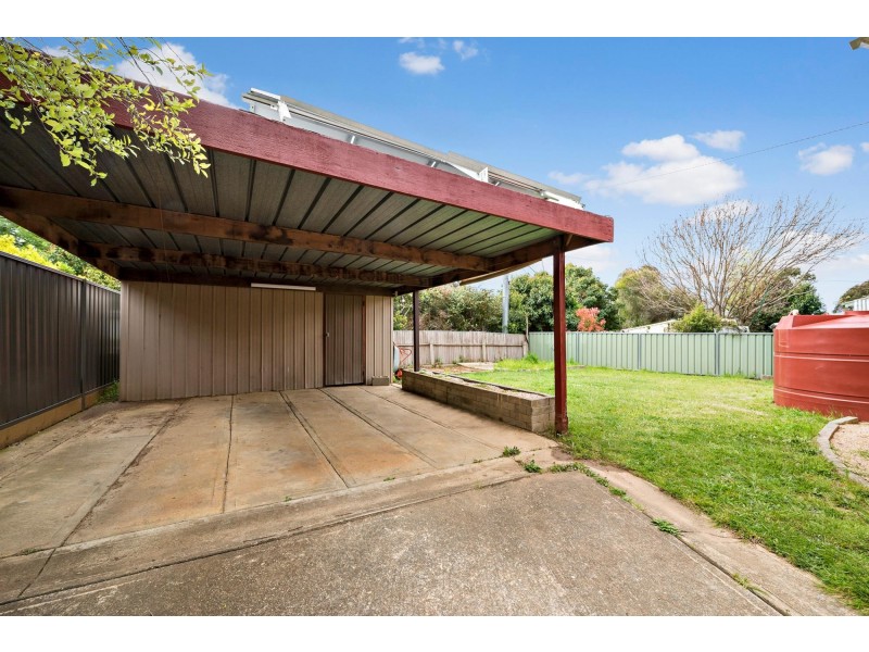 77 Lindrum Crescent, Holt ACT 2615