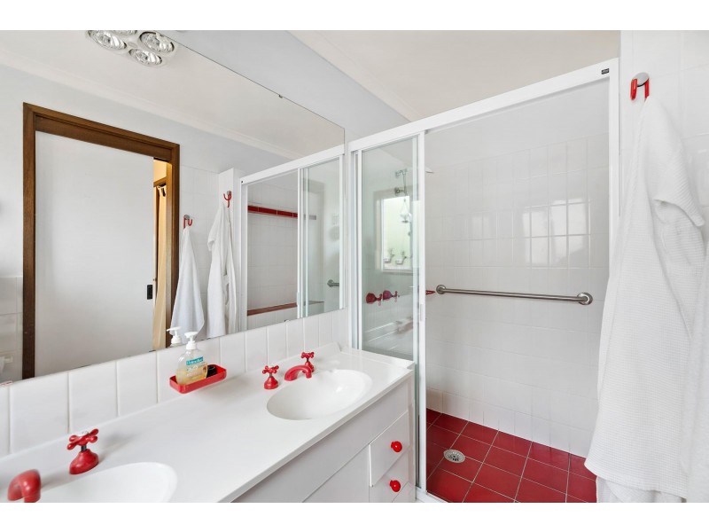 4 Shandon Place, Hawker ACT 2614