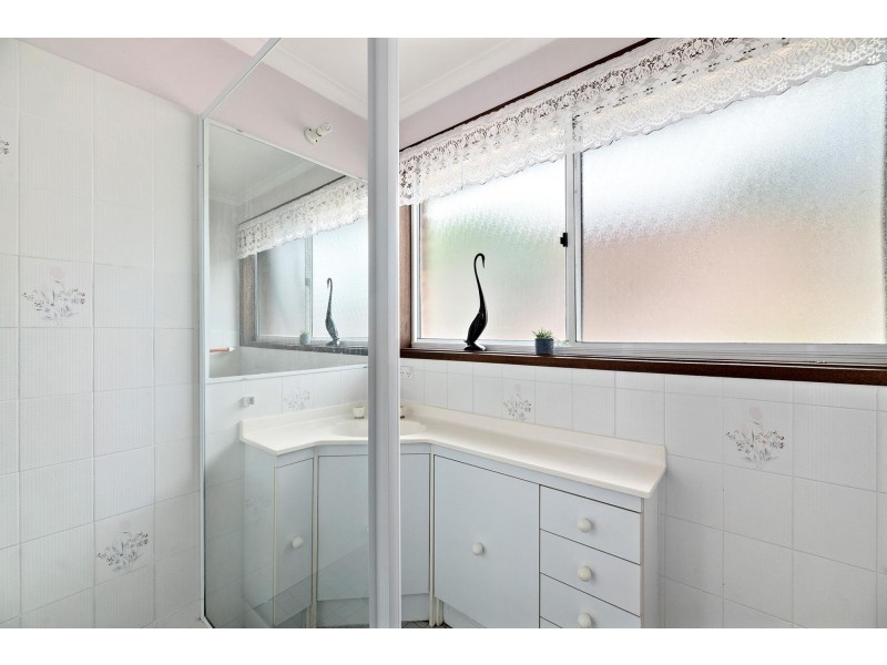 4 Shandon Place, Hawker ACT 2614