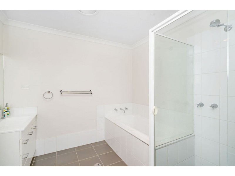 28 Audrey Cahn Street, Macgregor ACT 2615