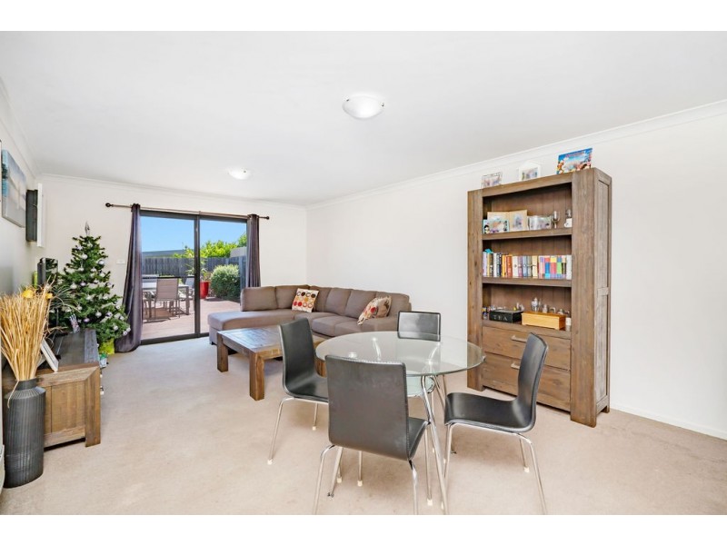 28 Audrey Cahn Street, Macgregor ACT 2615