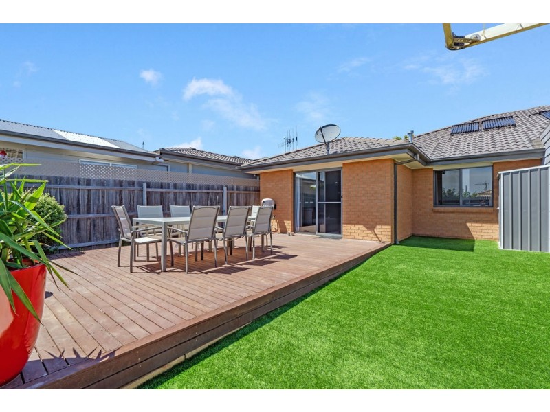 28 Audrey Cahn Street, Macgregor ACT 2615