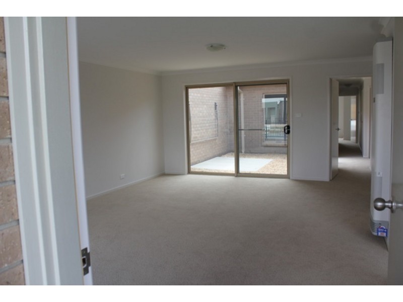 3 Rolls Street, Franklin ACT 2913
