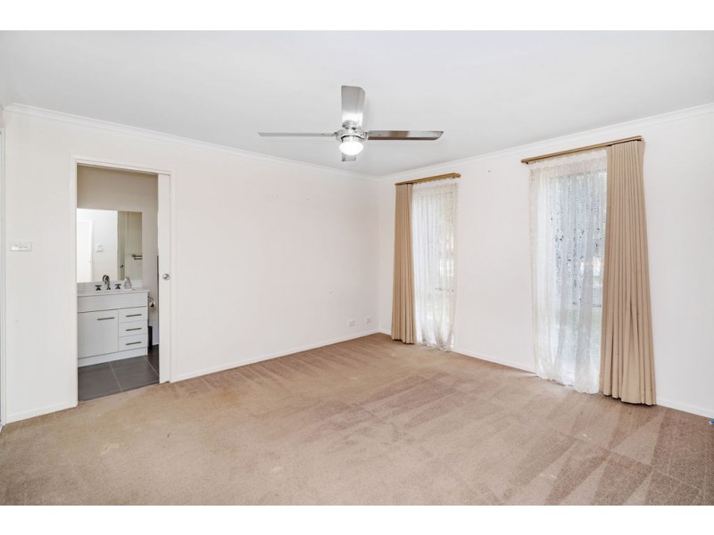 39 Dagmar Berne Street, Macgregor ACT 2615