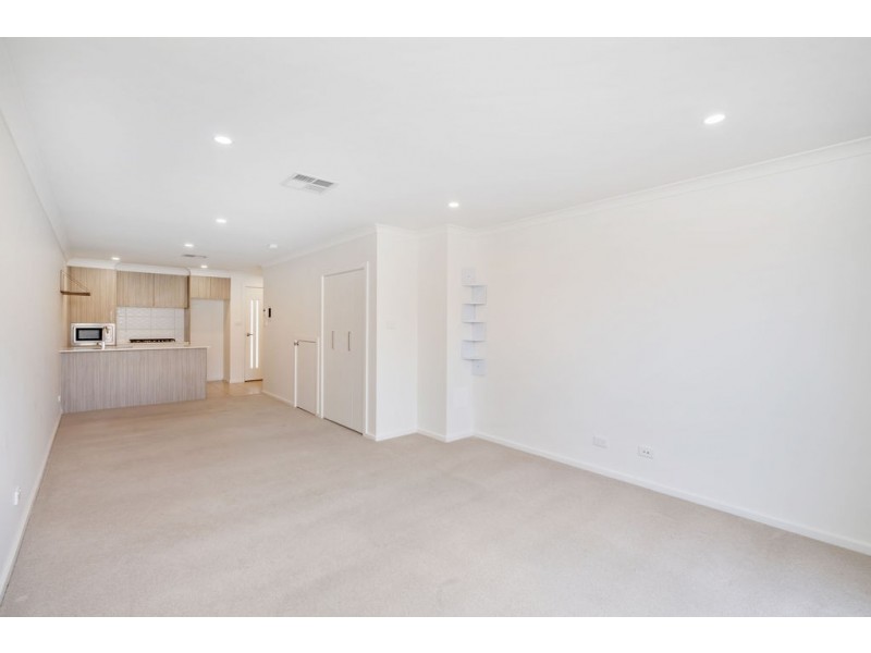 14/39 Woodberry Avenue, Coombs NSW 2611