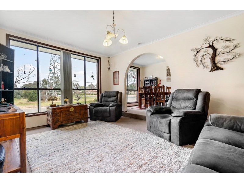 1 Herron Crescent, Latham ACT 2615