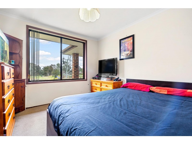 1 Herron Crescent, Latham ACT 2615