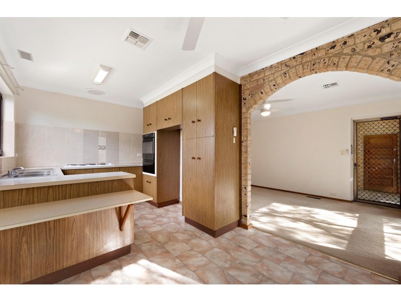 1 Box Place, Latham ACT 2615