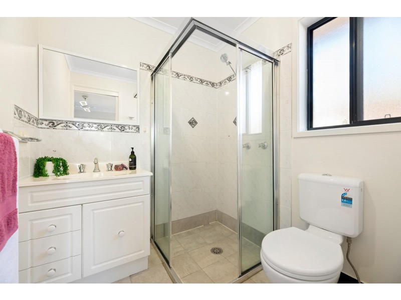 5 Quinlivan Crescent, Dunlop ACT 2615