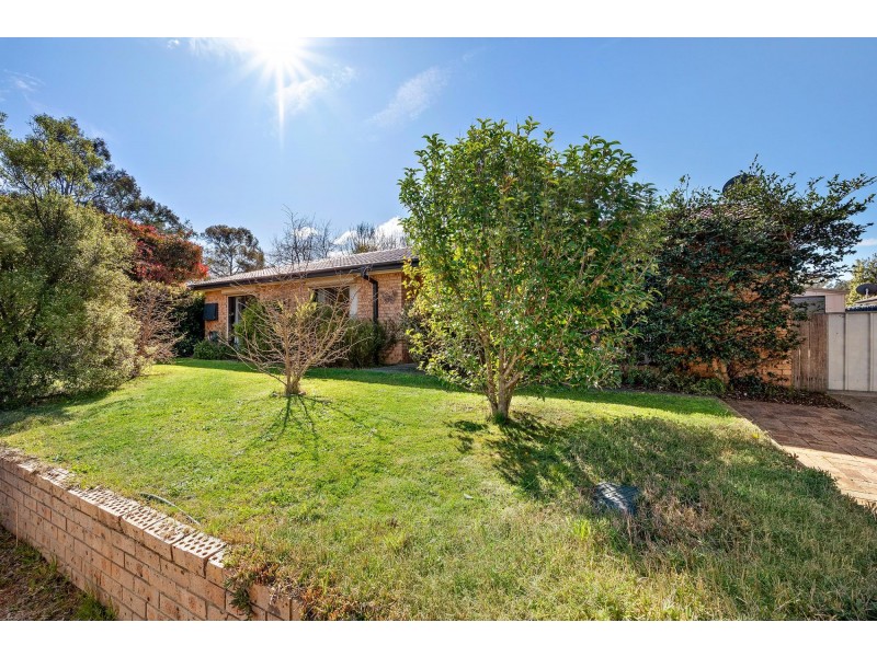 1 Joske Place, Latham ACT 2615