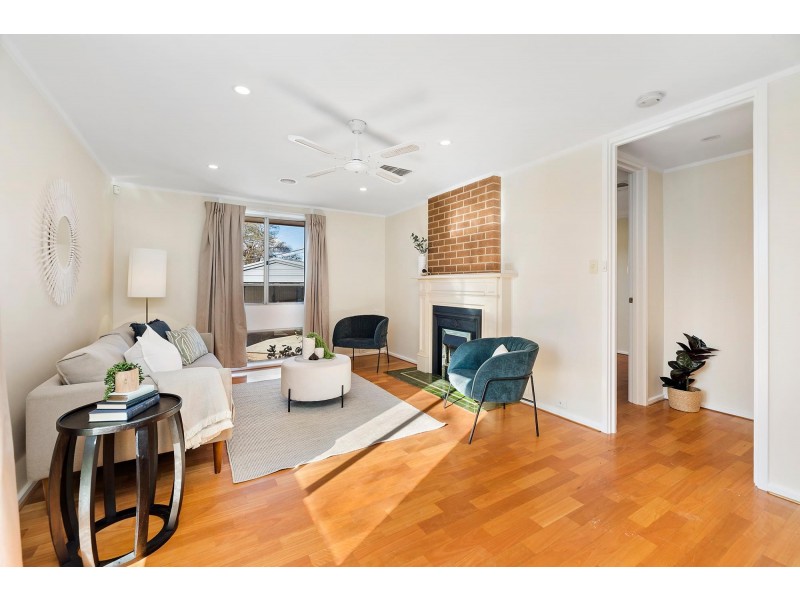 5 Thomas Place, Macgregor ACT 2615