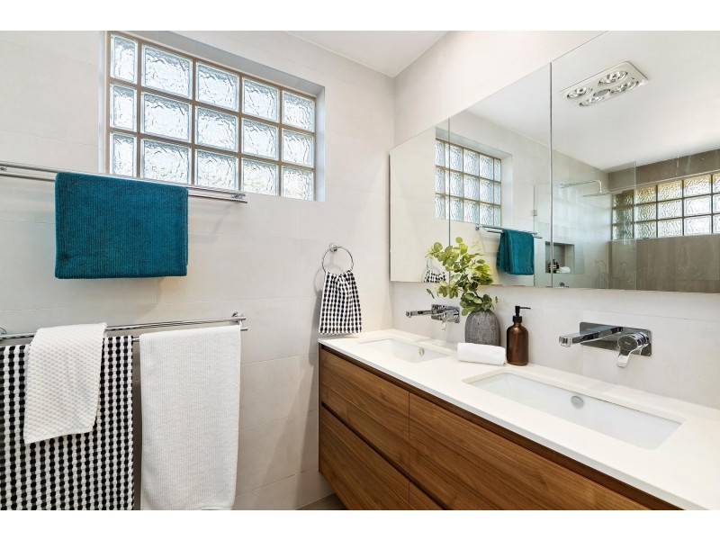 5 Thomas Place, Macgregor ACT 2615