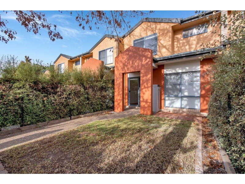 9/15 WANLISS Street, Latham ACT 2615