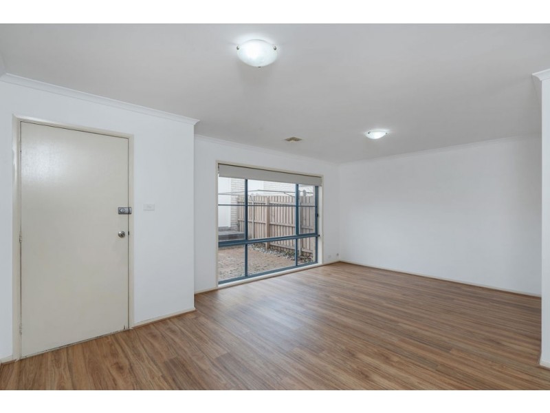 9/15 WANLISS Street, Latham ACT 2615