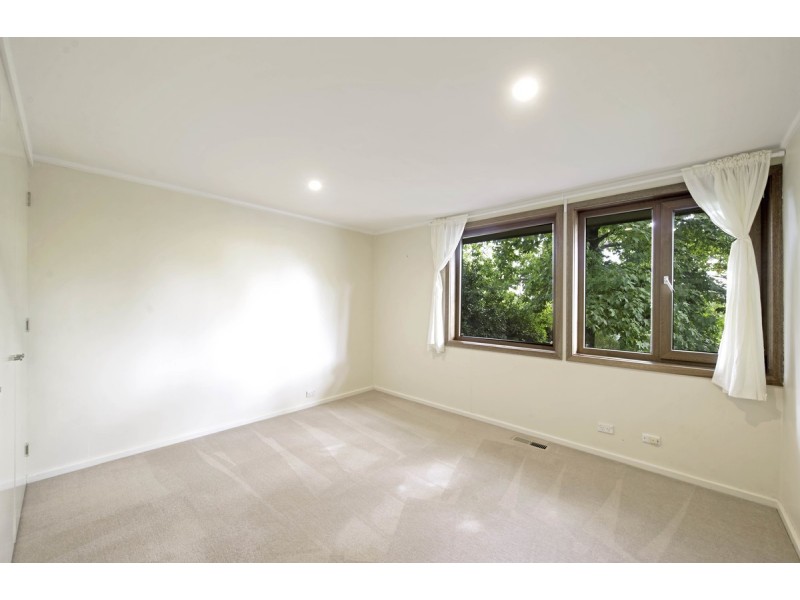 9 Cazaly Close, Holt ACT 2615