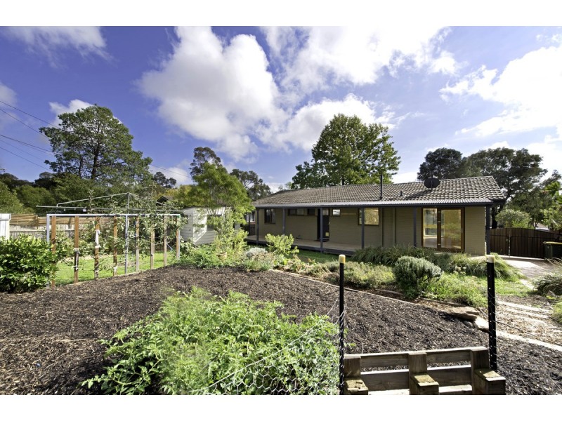 9 Cazaly Close, Holt ACT 2615