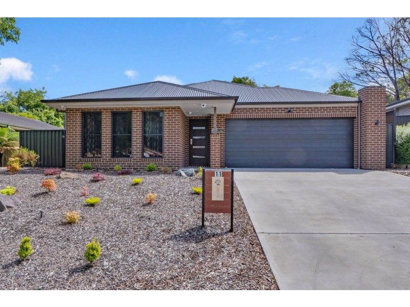 11 Kingham Place, Charnwood ACT 2615