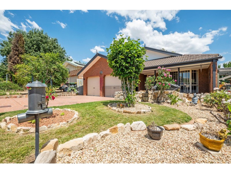 15 Bushby Place, Holt ACT 2615