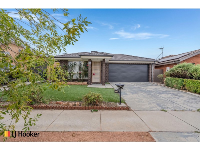 34 Hilda Kincaid Crescent, Macgregor ACT 2615