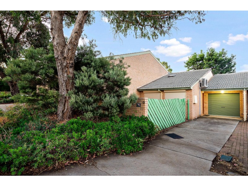 3 Charvin Court, Melba ACT 2615