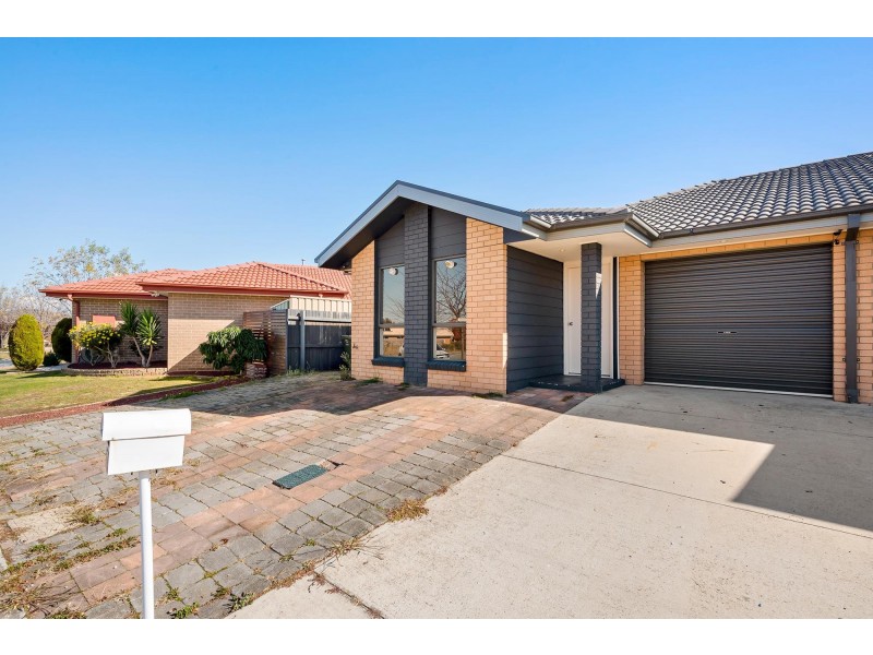 35 Ida Birchall Crescent, Macgregor ACT 2615