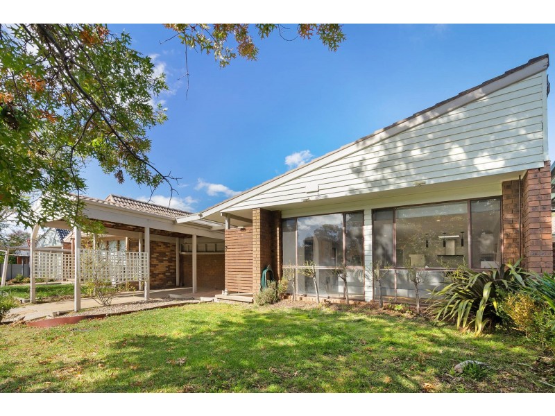 7 Macfarlan Place, Latham ACT 2615