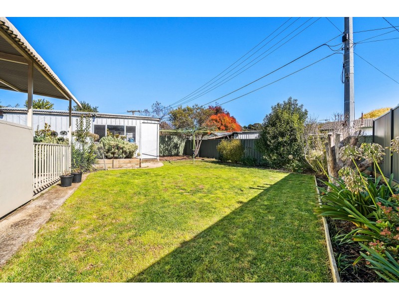 4 Bardsley Place, Holt ACT 2615