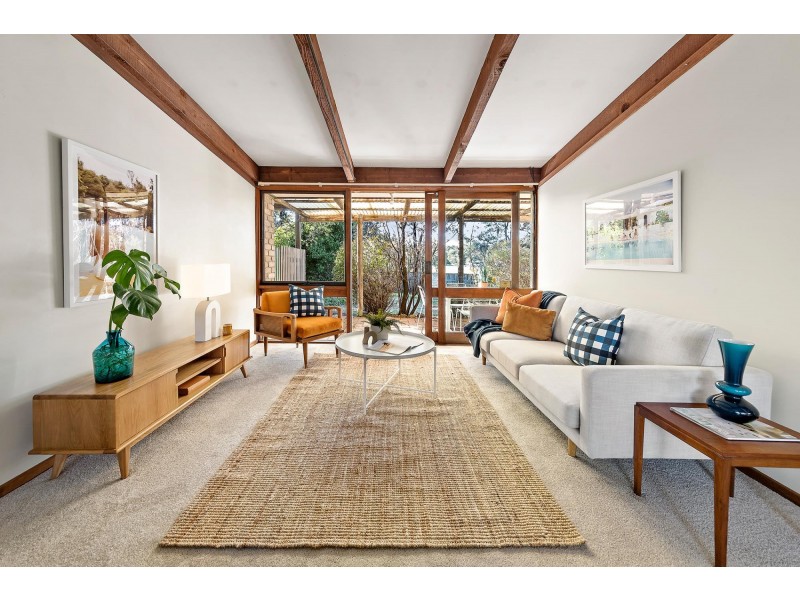 5 McArthur Place, Latham ACT 2615