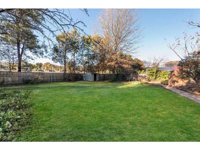 5 McArthur Place, Latham ACT 2615