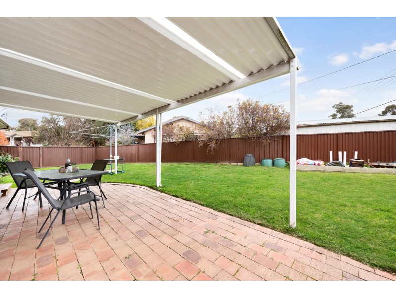 42 Messenger Street, Holt ACT 2615