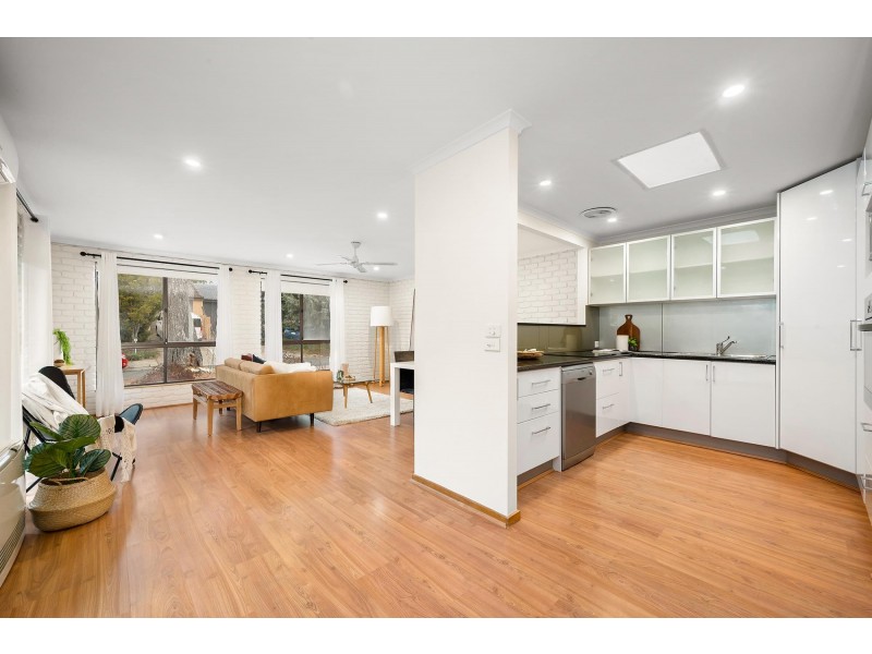 12 Moorehead Place, Latham ACT 2615