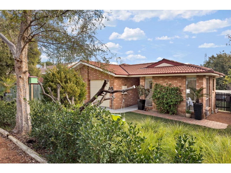 70 Britten-Jones Drive, Holt ACT 2615
