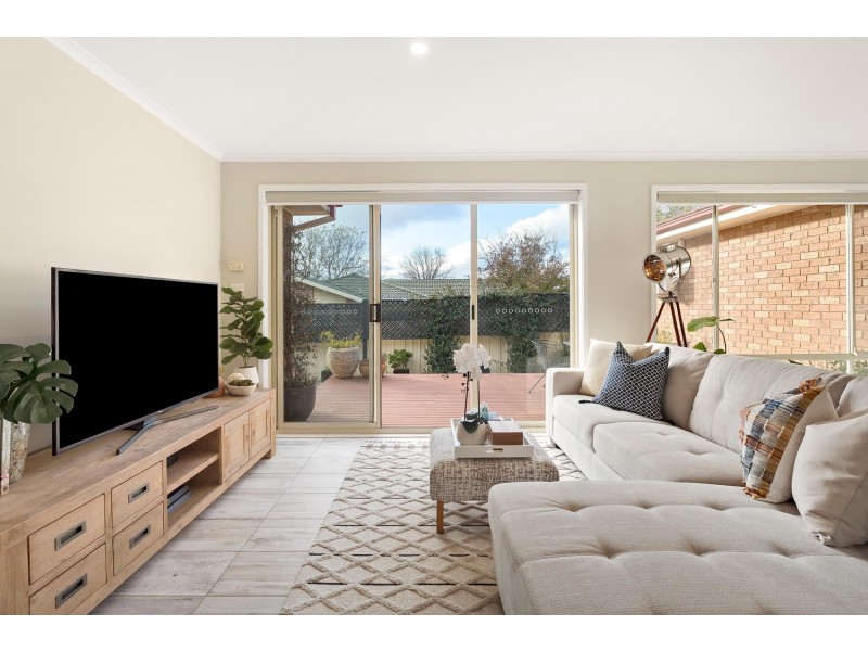 70 Britten-Jones Drive, Holt ACT 2615