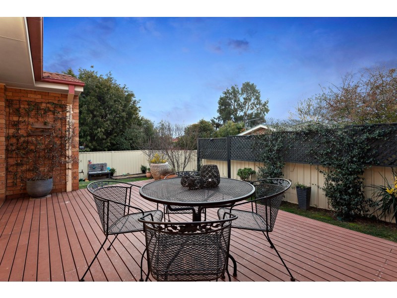 70 Britten-Jones Drive, Holt ACT 2615
