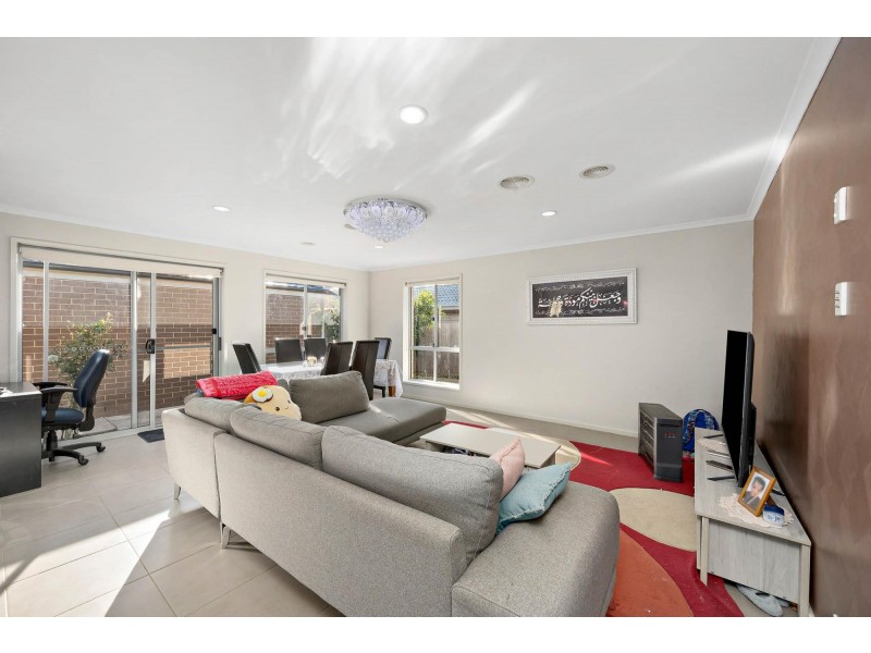 23 Pearl Gibbs Circuit, Bonner ACT 2914